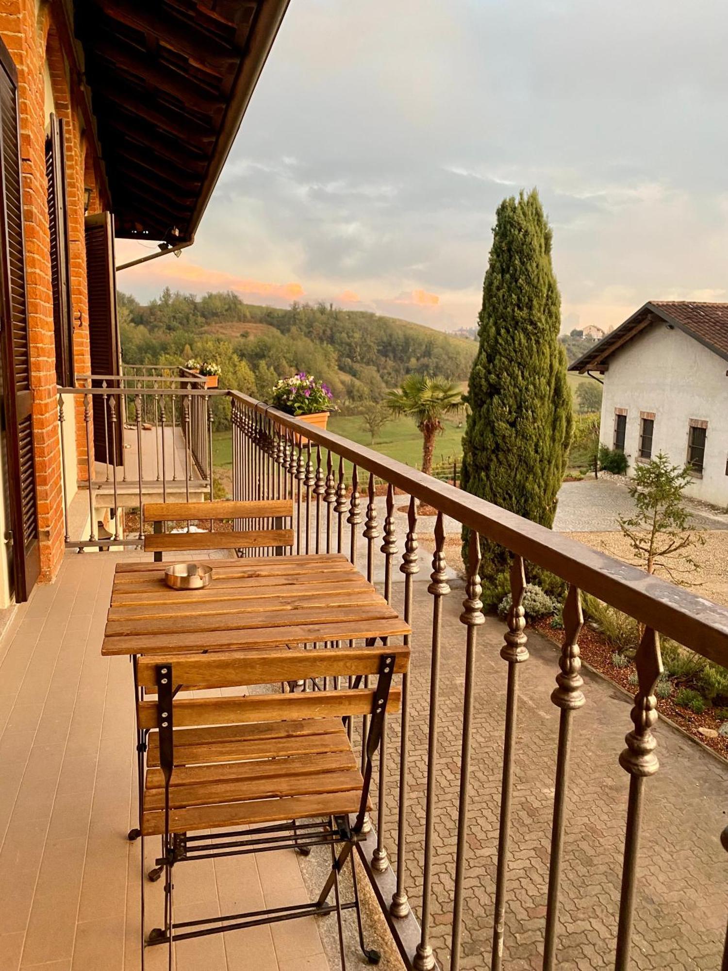 Tenuta Agricola La Cava- Cantina E *
