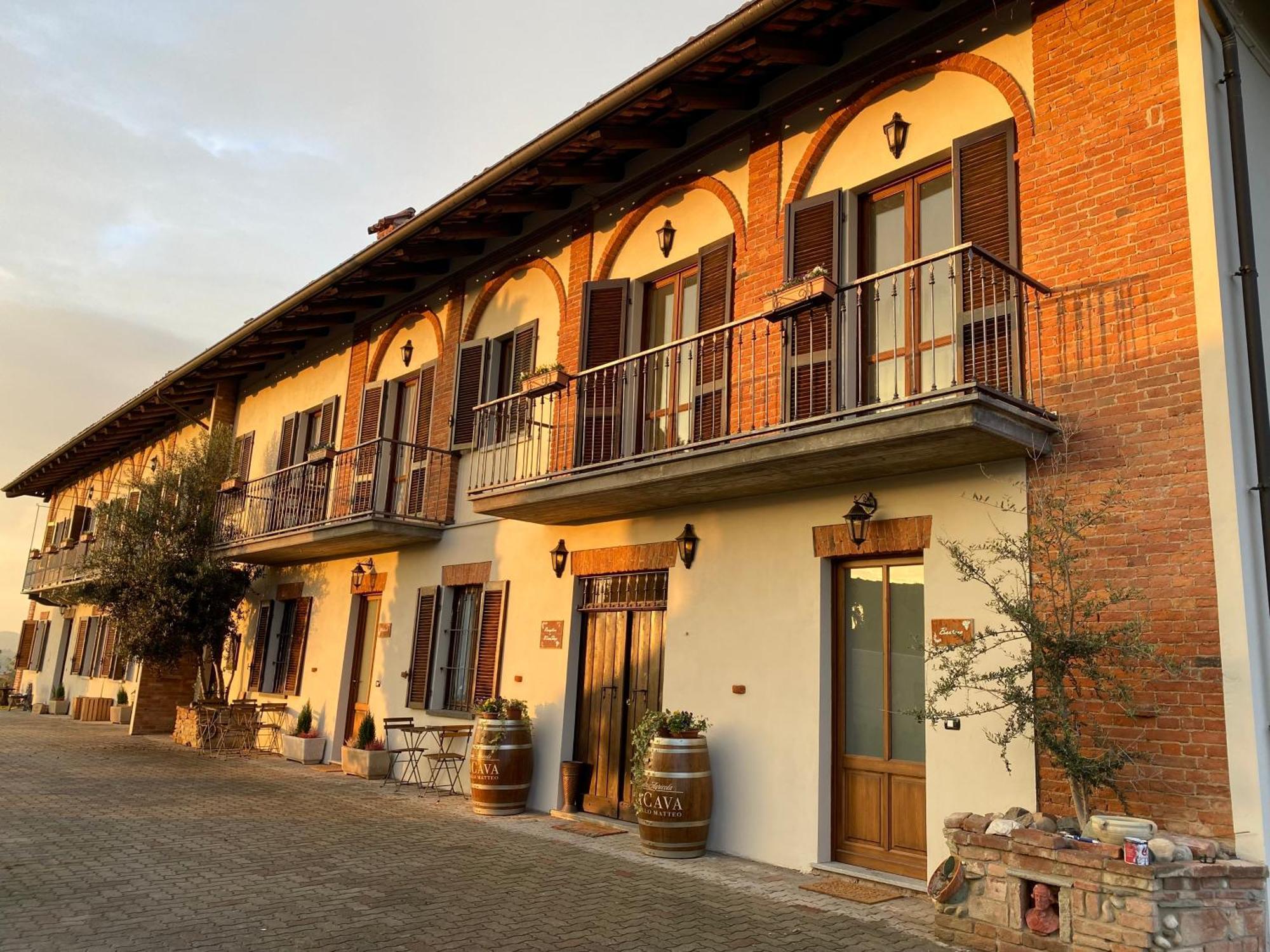 Tenuta Agricola La Cava- Cantina E San Damiano dʼAsti