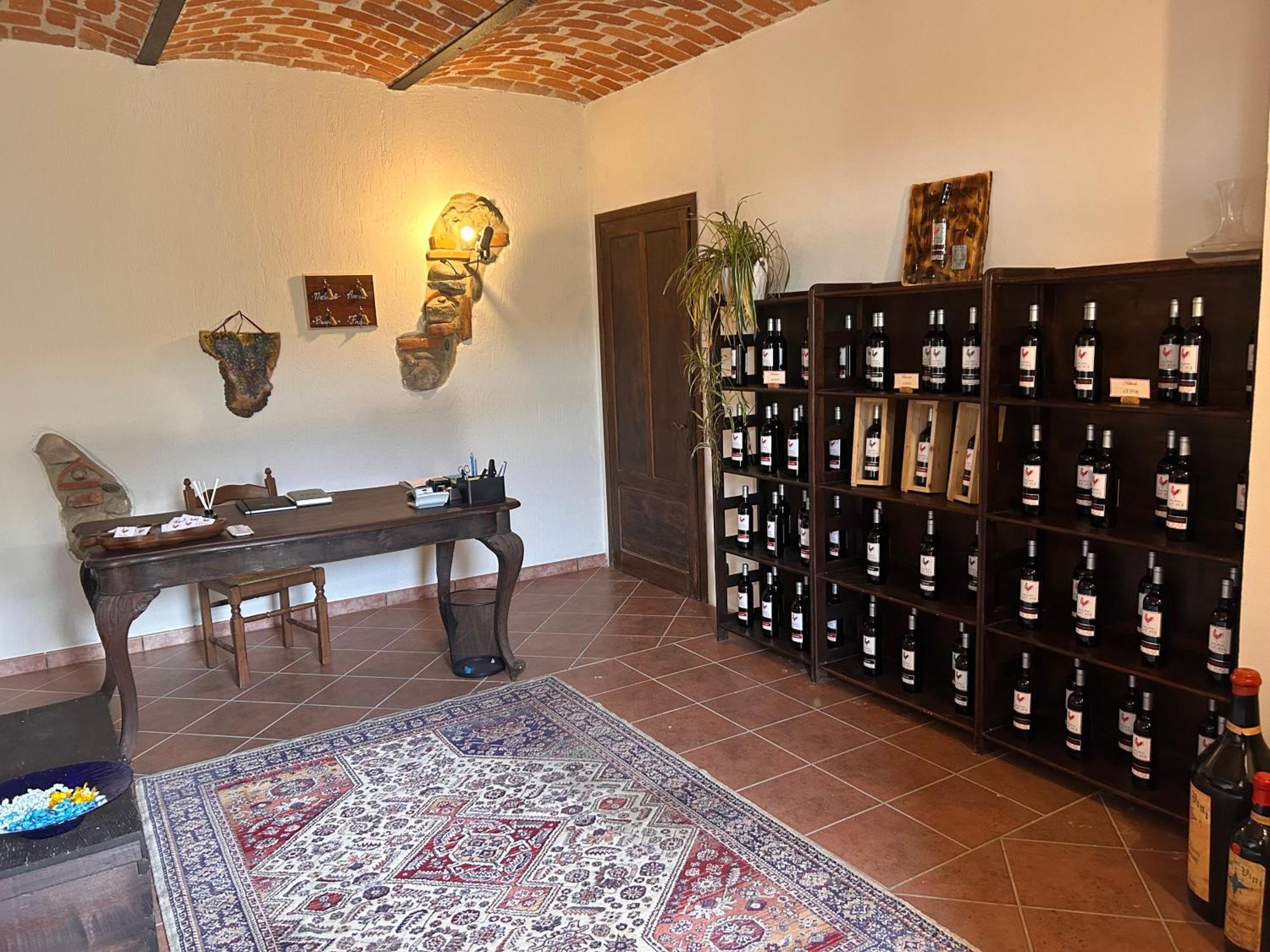 Tenuta Agricola La Cava- Cantina E Vakantieboerderij